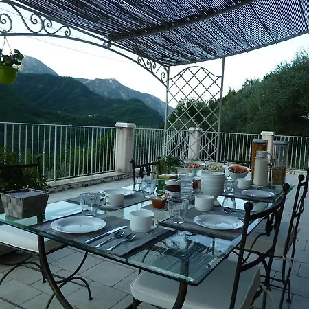 Guest house Le Mont D'olivine *